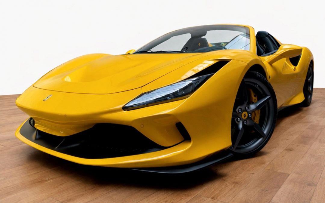 Ferrari F8 Spider Karbon Sitze R Kam Karbon LED Lenkrad