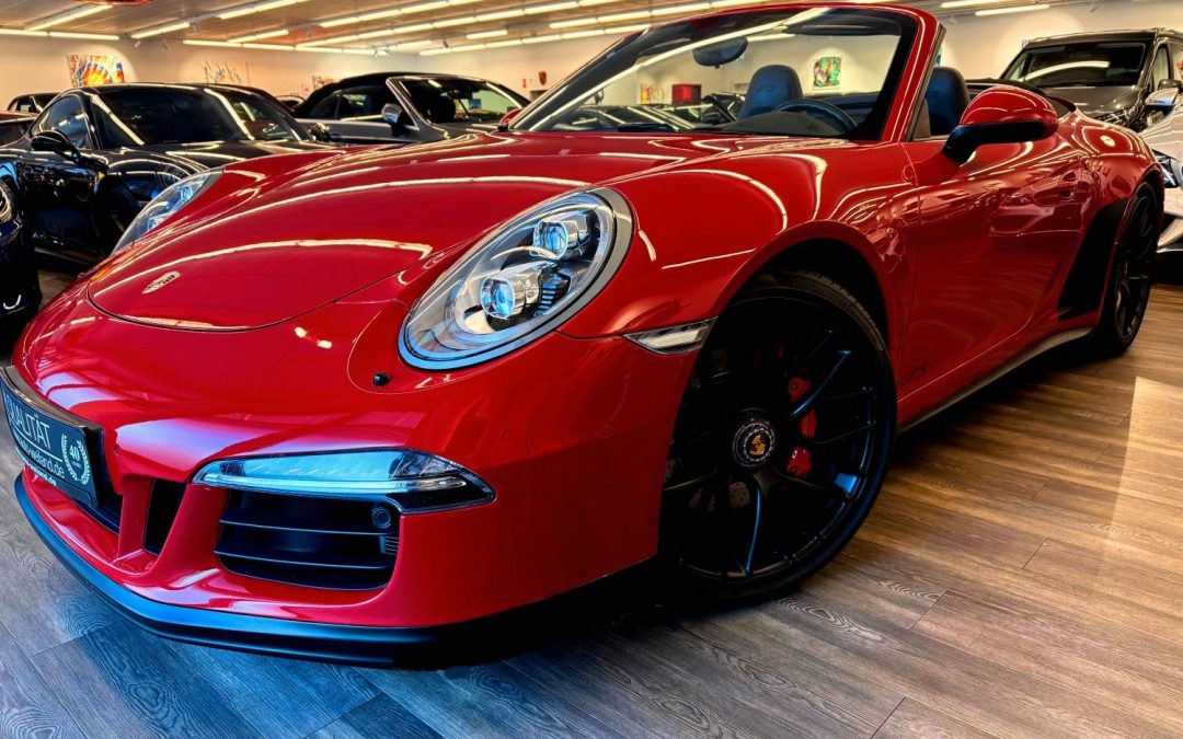 Porsche 991 Carrera 4 GTS Cabrio Approved PDCC Top